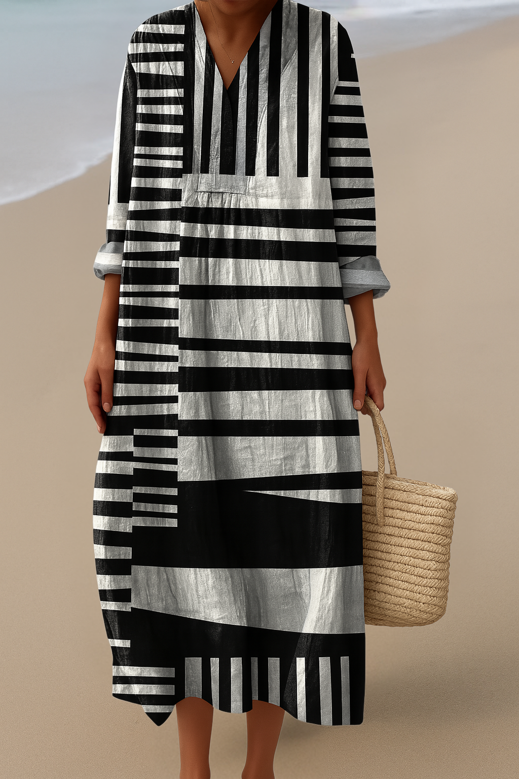 Sofie| Robe Maxi Monochrome – Contraste audacieux, raffinement simple