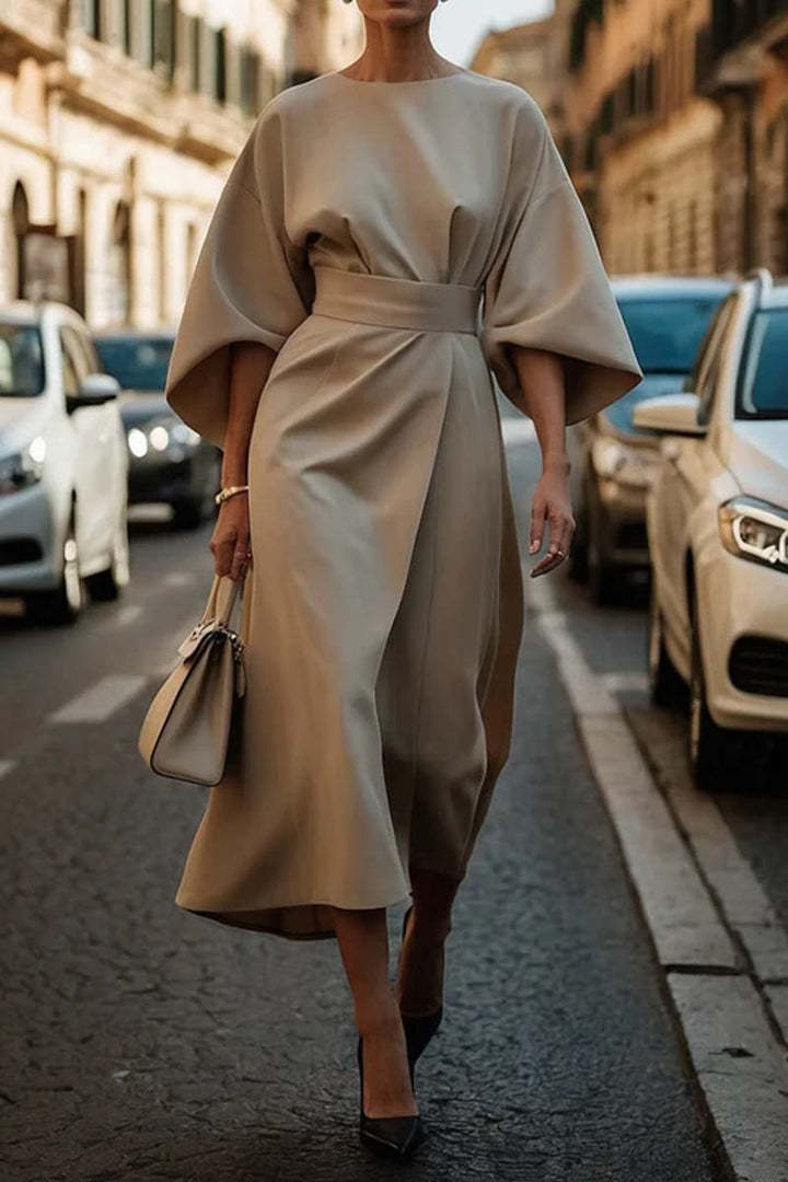 Victoria - Robe à Manches Élégantes