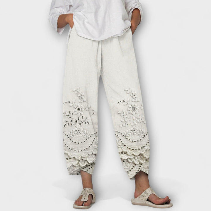 Chloe – Pantalons en Dentelle Imprimée Élégante
