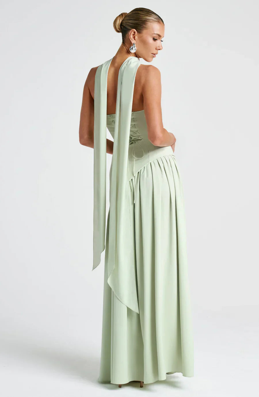 Alessia™ | Robe Asymétrique avec Choker