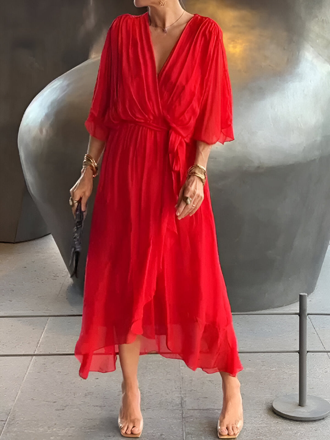 Alice | Robe élégante à col en V